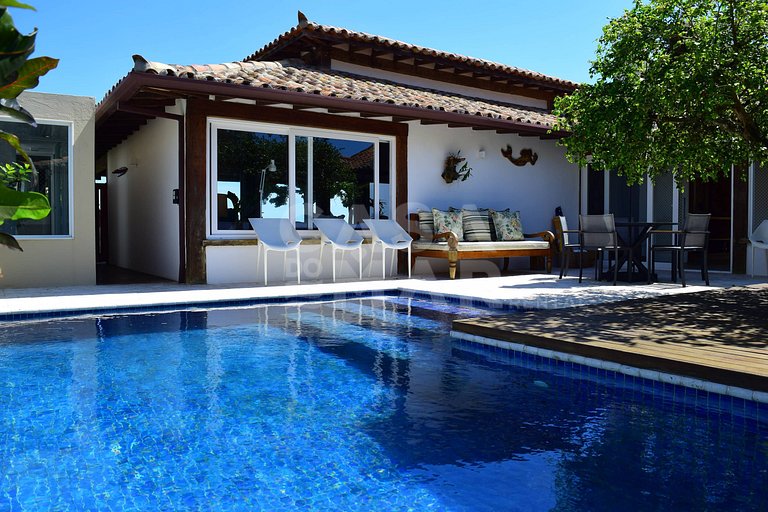 casa com cinco suítes, vista para praia, Manguinhos búzios