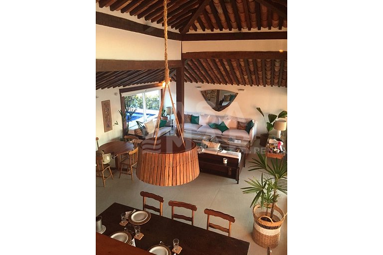 casa com cinco suítes, vista para praia, Manguinhos búzios