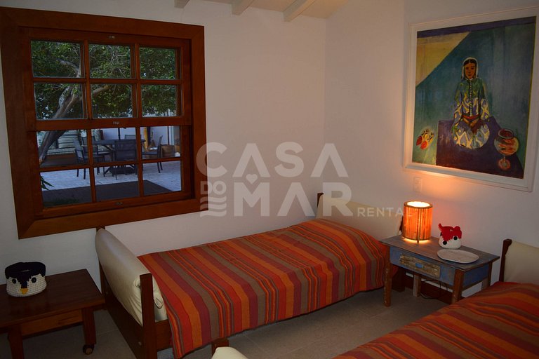 casa com cinco suítes, vista para praia, Manguinhos búzios