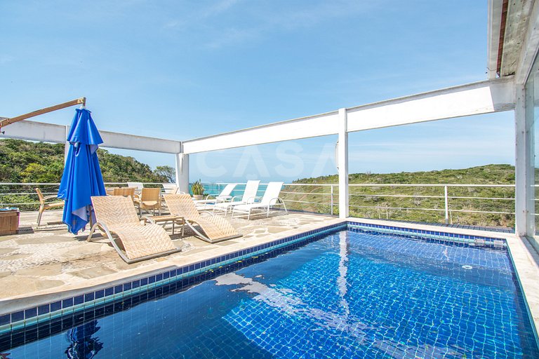 Beautiful Villa with six suites, and paradisiacal view of Fe