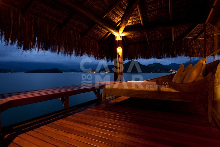Villa with five suites on a private island - Princess Island