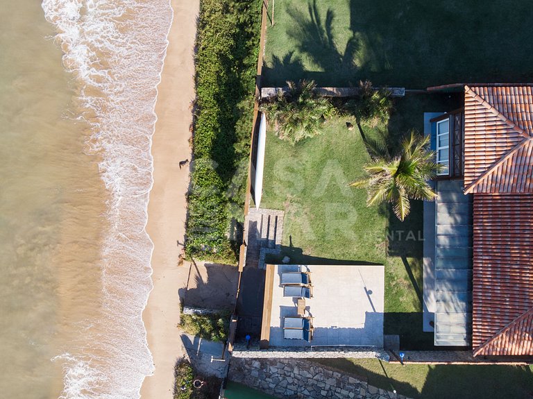 Casa frente mar com 6 suítes