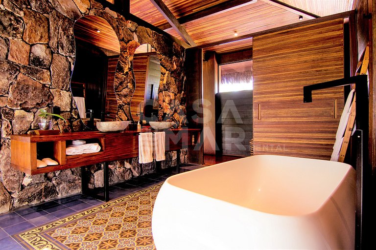 Beautiful private island with five spacious suites