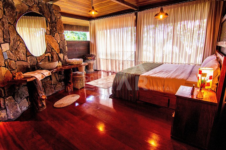 Beautiful private island with five spacious suites