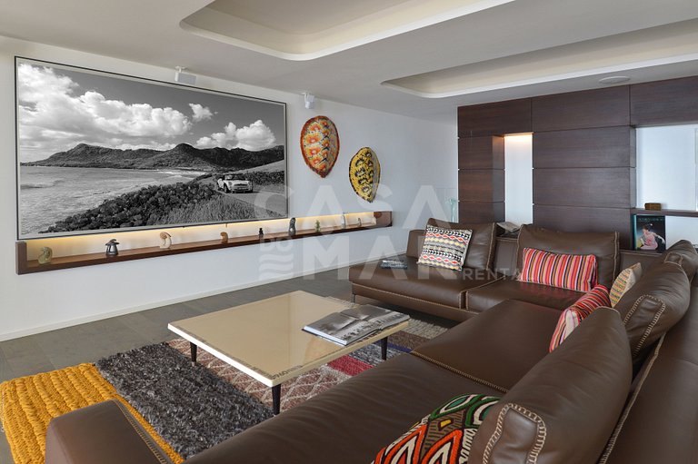 Espetacular Mansão com Seis Suítes com Vista Panorâmica em S
