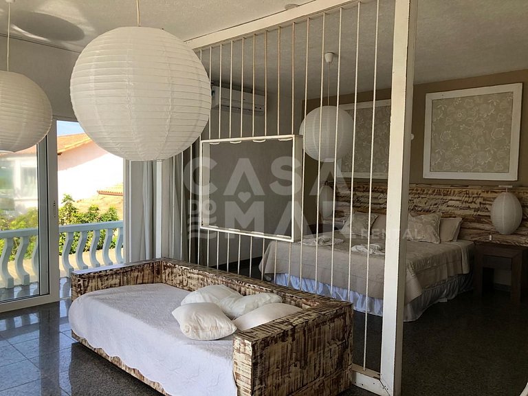 Spectacular Villa with Five Suites, on Areia da Praia Rasa