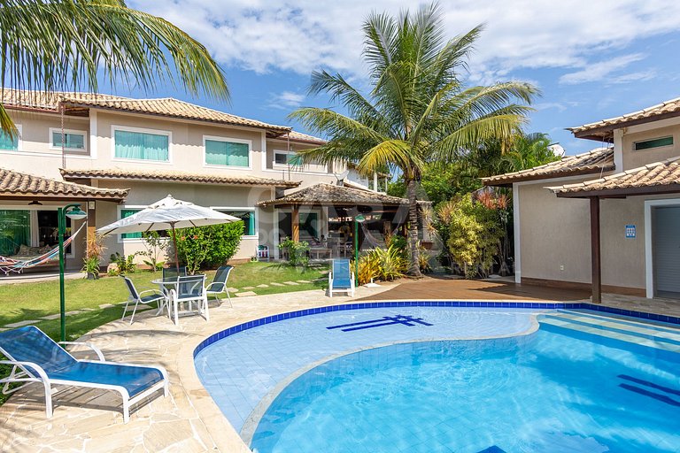 Casa em Geribá, Ferradurinha, quatro suítes, ar condicionado