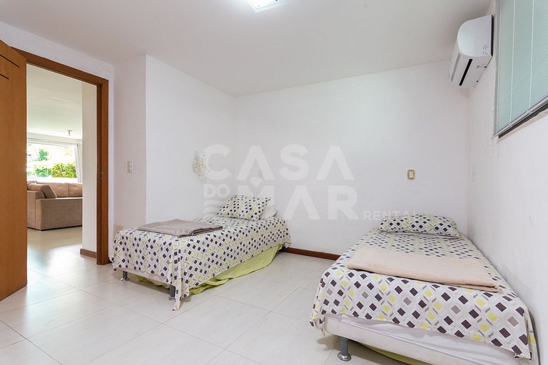 Casa em Geribá, Ferradurinha, quatro suítes, ar condicionado
