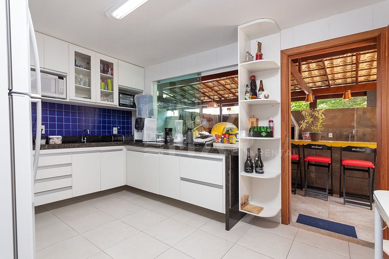 Casa em Geribá, Ferradurinha, quatro suítes, ar condicionado