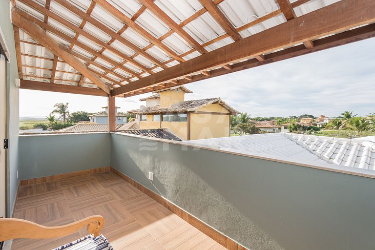 Beautiful house with four suites in a very complete condomin