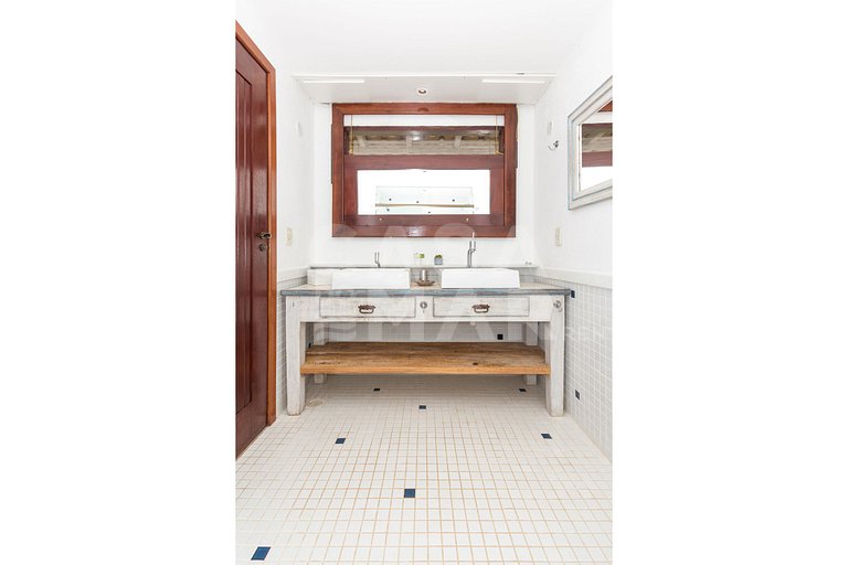 ferradura, piscina, sauna, churrasqueira, vista mar