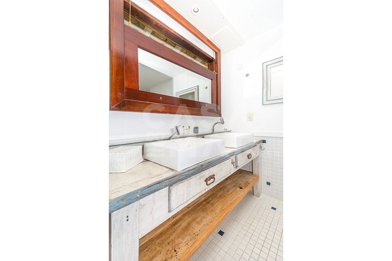 ferradura, piscina, sauna, churrasqueira, vista mar