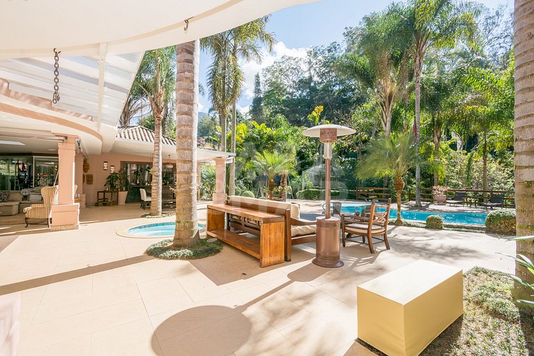 Mansão, serra, churrasqueira, piscina, aquecimento, academia