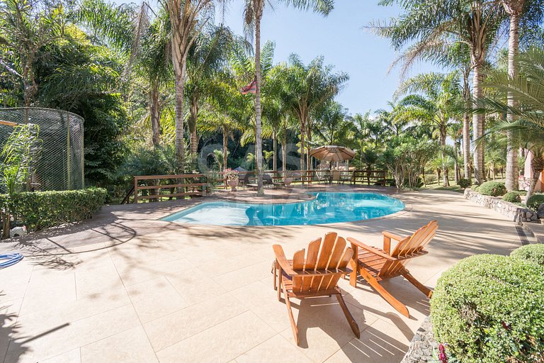 Mansão, serra, churrasqueira, piscina, aquecimento, academia