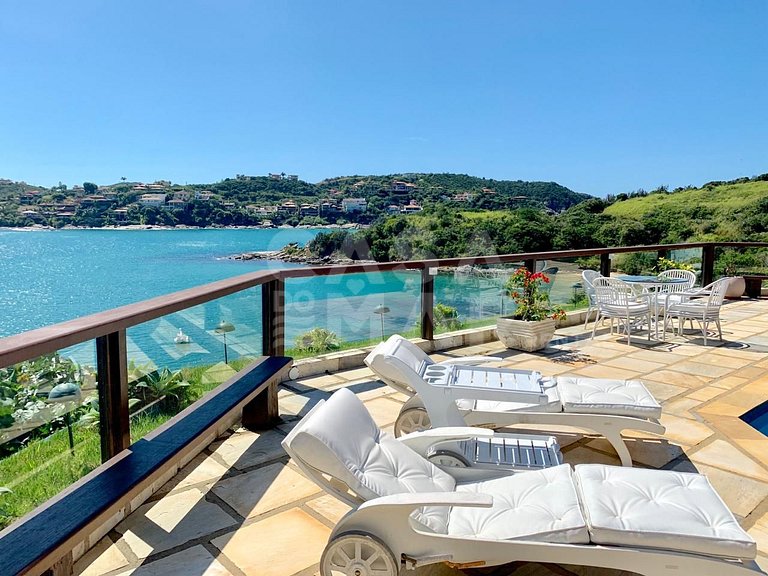 Casa com 4 quartos, vista mar, com piscina, churrasqueira