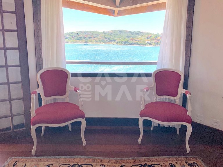 Casa com 4 quartos, vista mar, com piscina, churrasqueira