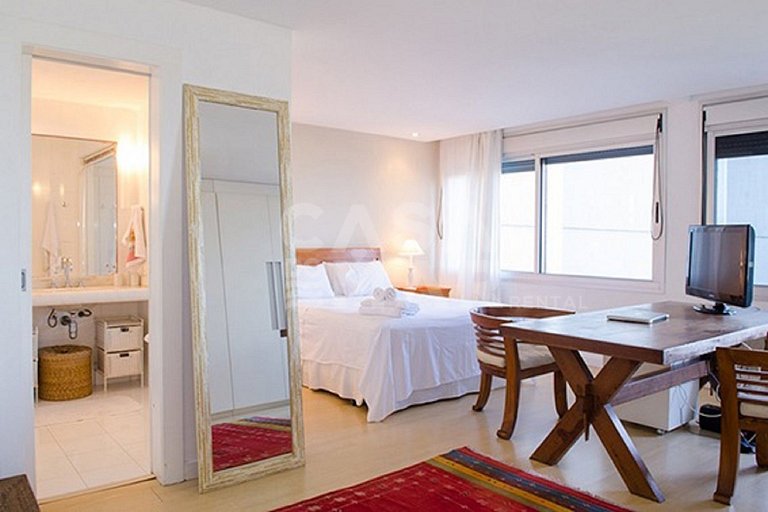 Lindo apartamento frente mar, com 3 quartos em Ipanema/RJ.
