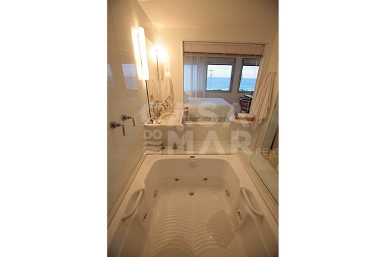 Lindo apartamento frente mar, com 3 quartos em Ipanema/RJ.