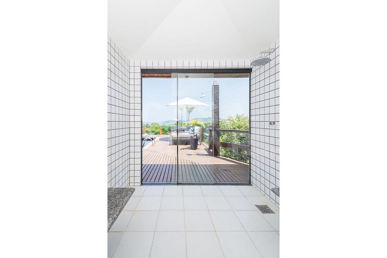 Beautiful house with seven suites, with panoramic views of G