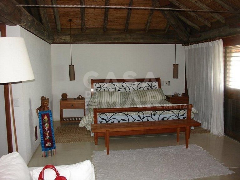 Manguinhos, frente mar, pé na areia, piscina, condomínio
