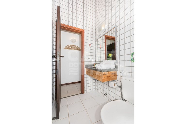 Linda casa com sete suítes, com vista panorâmica para Praia