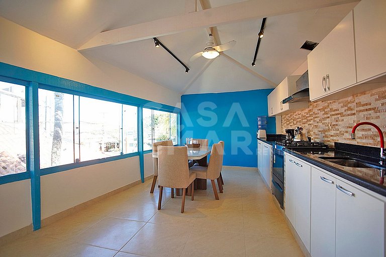 Villa Sofia’s on the beach com nove suítes, localizada em Bú