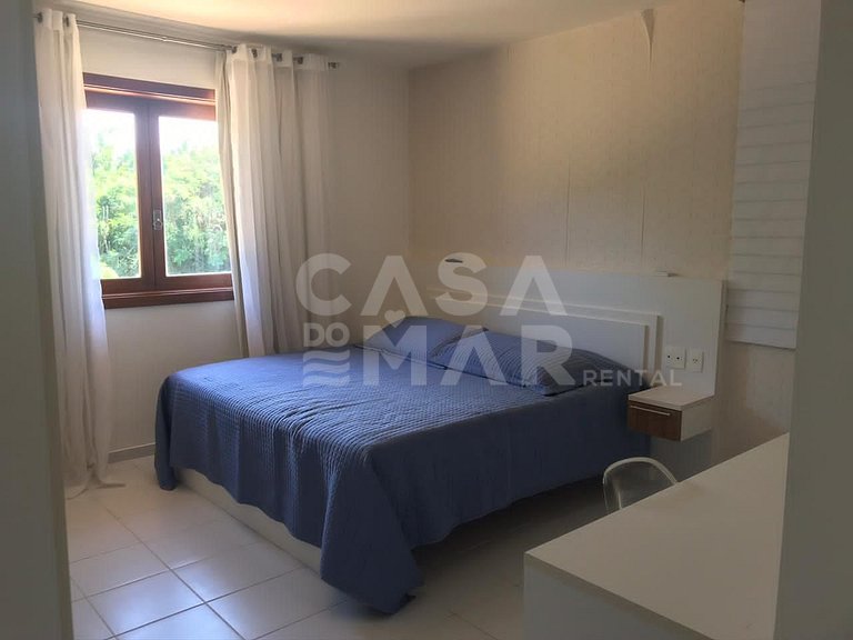 Linda casa, de alto padrão, localizado no Condomínio Casas d
