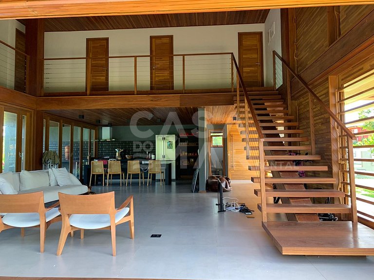 Sensacional Villa, com quatro suítes, localizada no Condomín