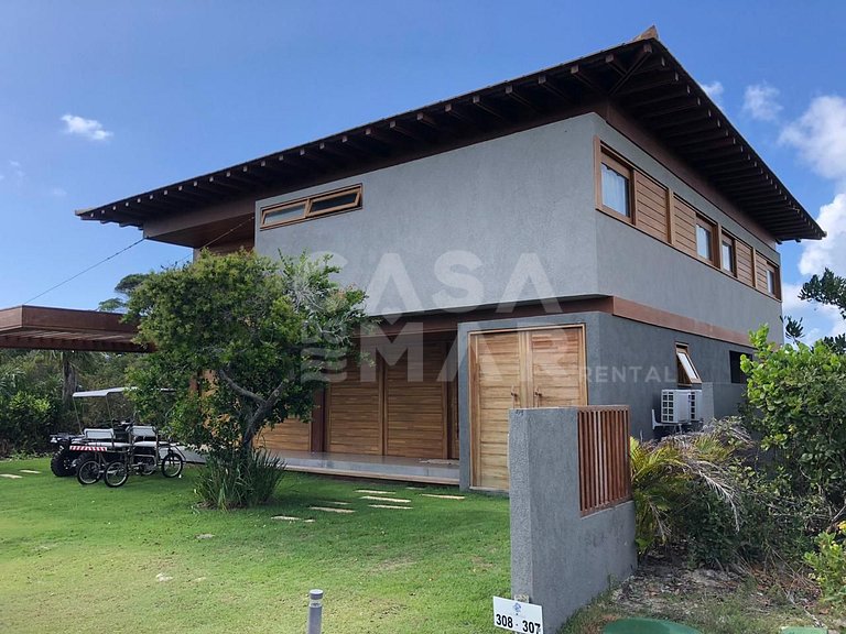 Sensacional Villa, com quatro suítes, localizada no Condomín