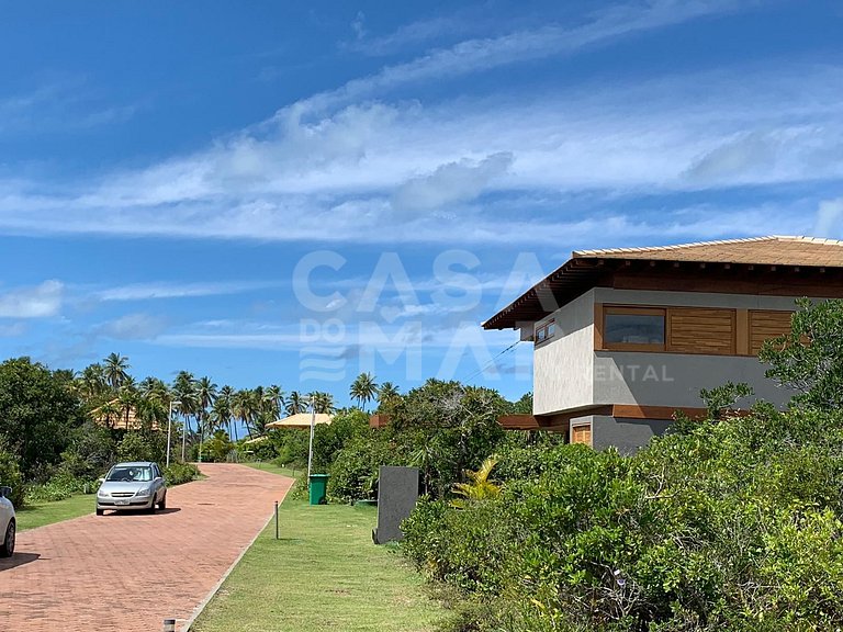 Sensacional Villa, com quatro suítes, localizada no Condomín