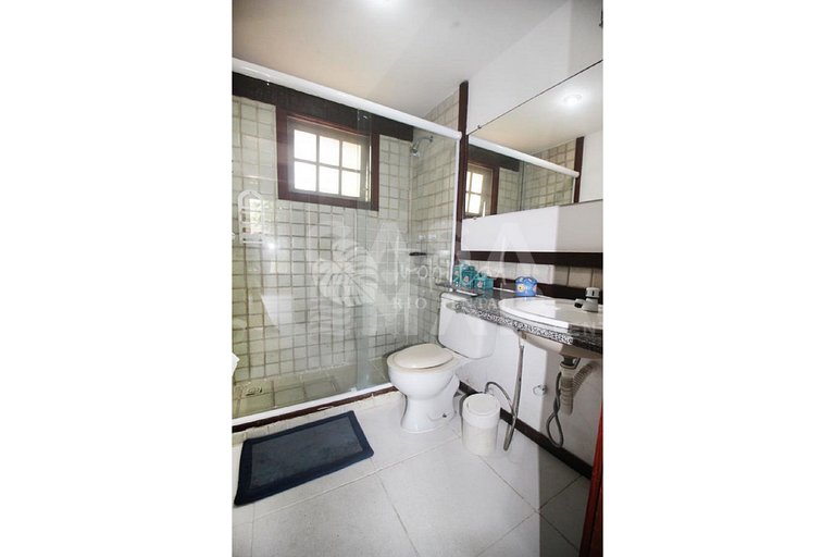 Casa de condomínio em Manguinhos RJ.