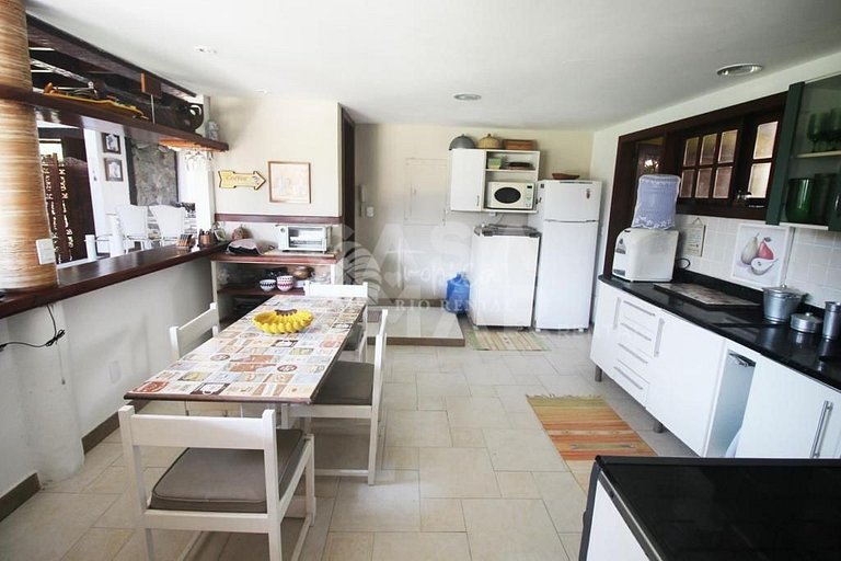 Casa de condomínio em Manguinhos RJ.