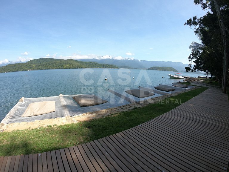 Espetacular mansão com sete suítes, em Ilha do Cavaco - Angr