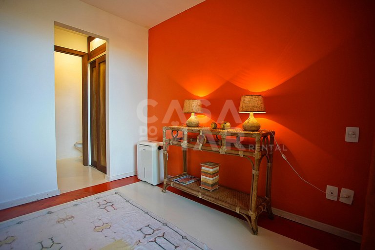 Spectacular mansion with six suites, with panoramic views of