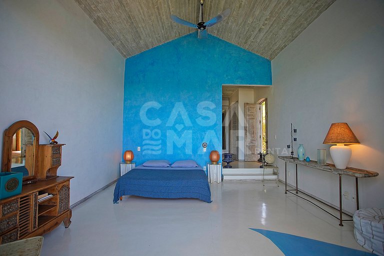 Spectacular mansion with six suites, with panoramic views of