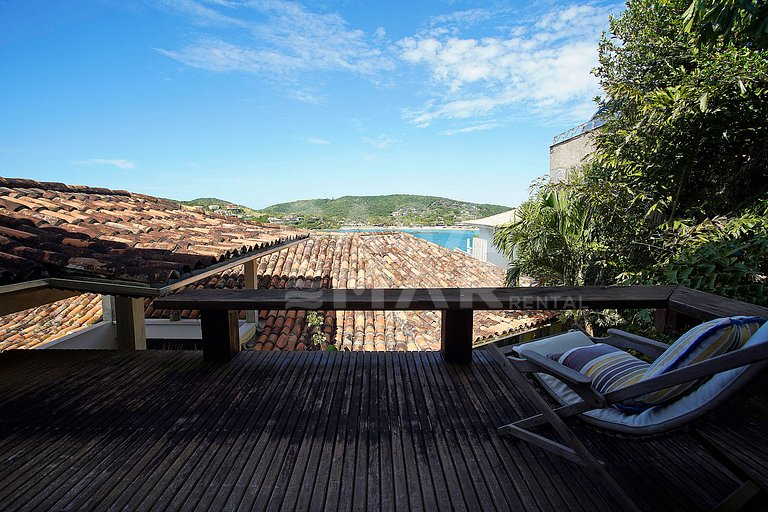 Spectacular mansion with six suites, with panoramic views of
