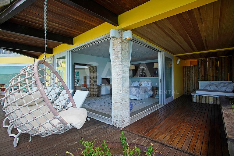 Spectacular mansion with six suites, with panoramic views of