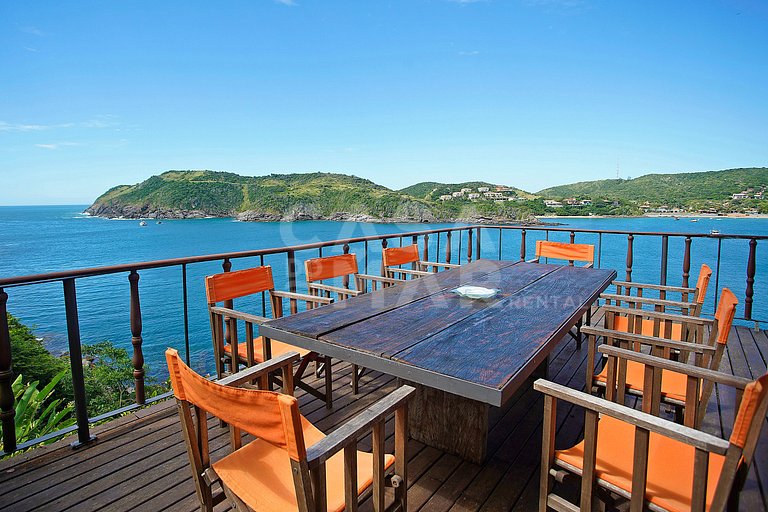 Spectacular mansion with six suites, with panoramic views of