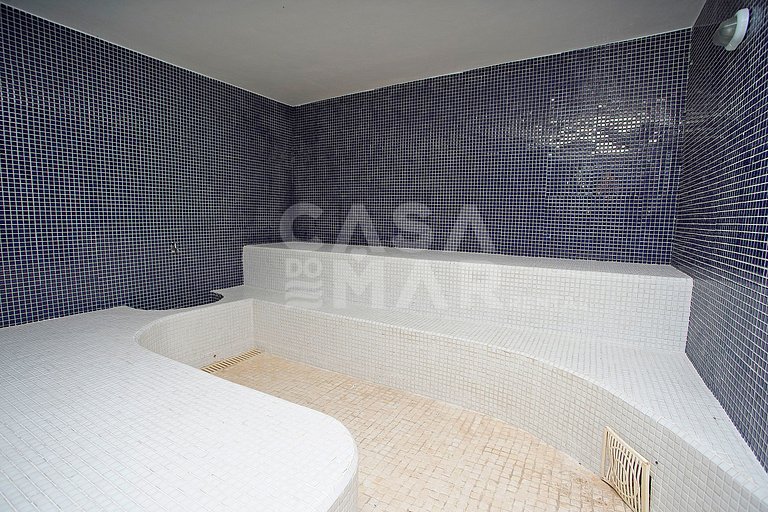 Spectacular mansion with six suites, with panoramic views of