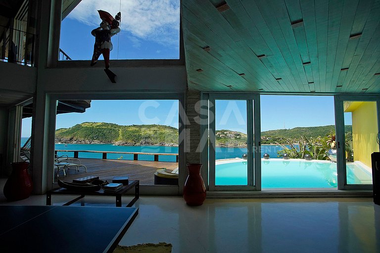 Spectacular mansion with six suites, with panoramic views of