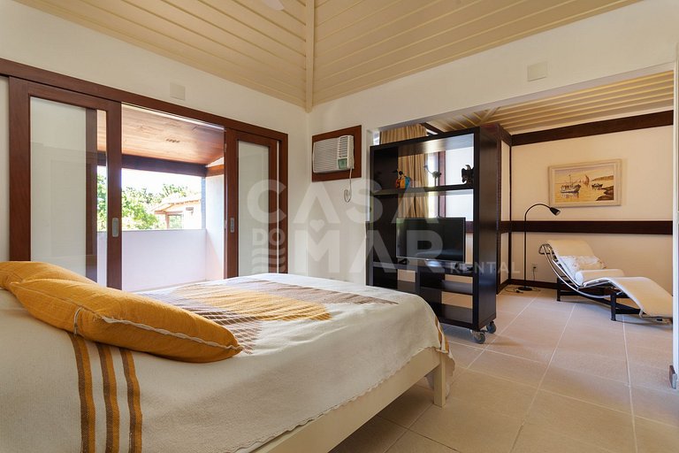 Beautiful house, with 4 suites, located in Manguinhos in Con