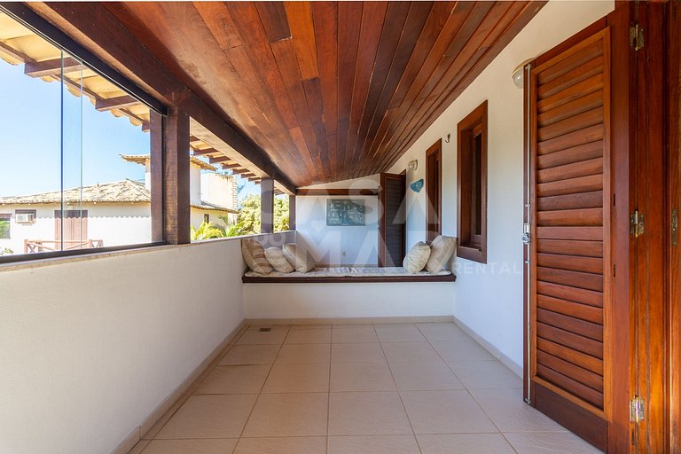 Linda casa, com 4 suítes, localizada em Manguinhos em Condom