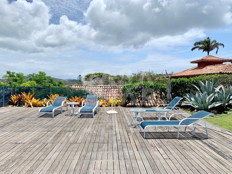 Beautiful house with five suites, with privacy and magnifice
