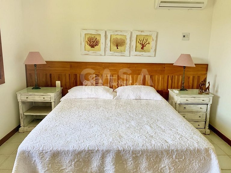 Beautiful house with five suites, with privacy and magnifice