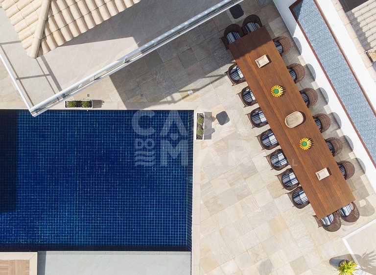 Excepcional casa em Geribá, composta de nove quartos, sendo