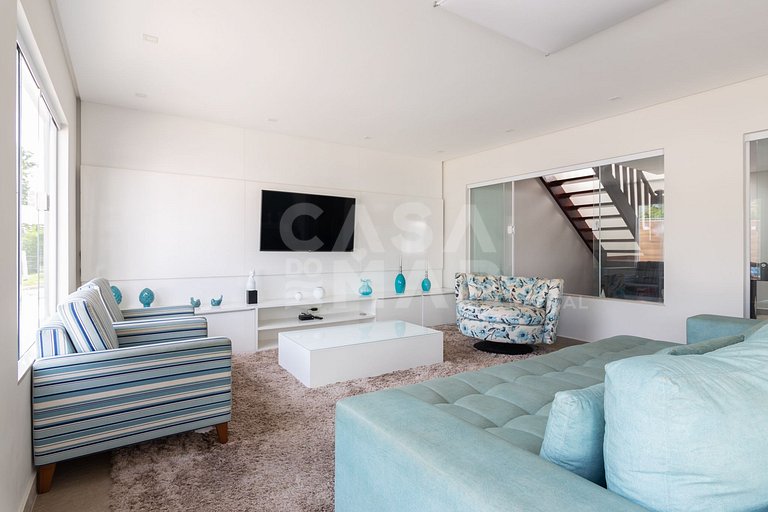 Exceptional house in Geribá, consisting of nine rooms, seven