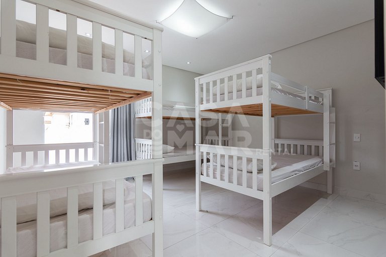 Excepcional casa em Geribá, composta de nove quartos, sendo