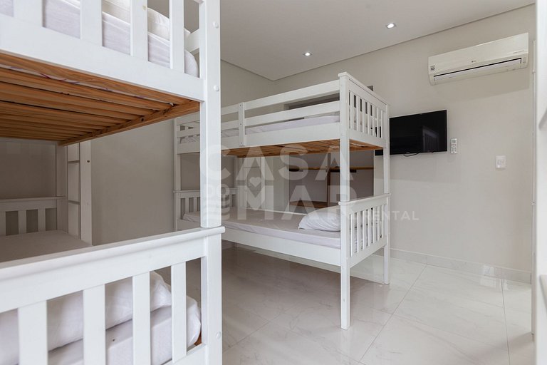 Excepcional casa em Geribá, composta de nove quartos, sendo