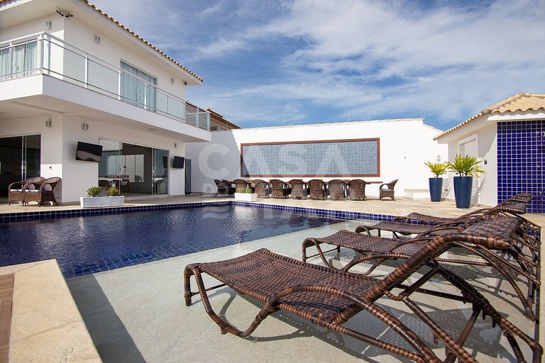 Excepcional casa em Geribá, composta de nove quartos, sendo