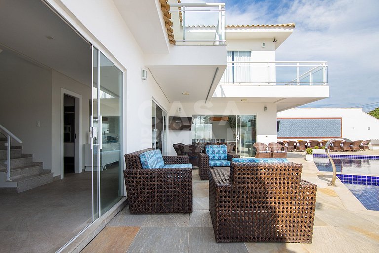 Exceptional house in Geribá, consisting of nine rooms, seven